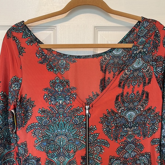 Boho Short V-back Dress - Picture 3 of 4